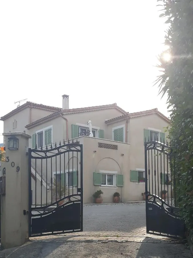 Apartment Coin Azur Des Amoureux Carros France